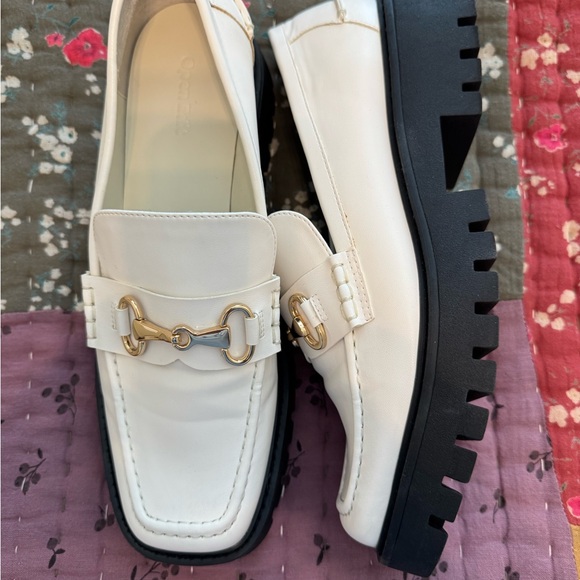 Ivory Leather Loafer with Gold Bit Accent - Women Shoes - Picture 3 of 6
